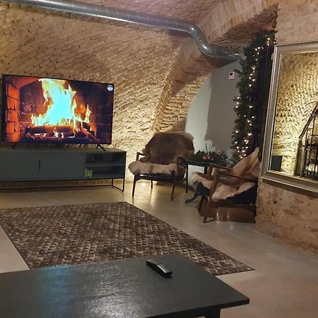 Unique Old Town Apartment Vilnius Luaran gambar