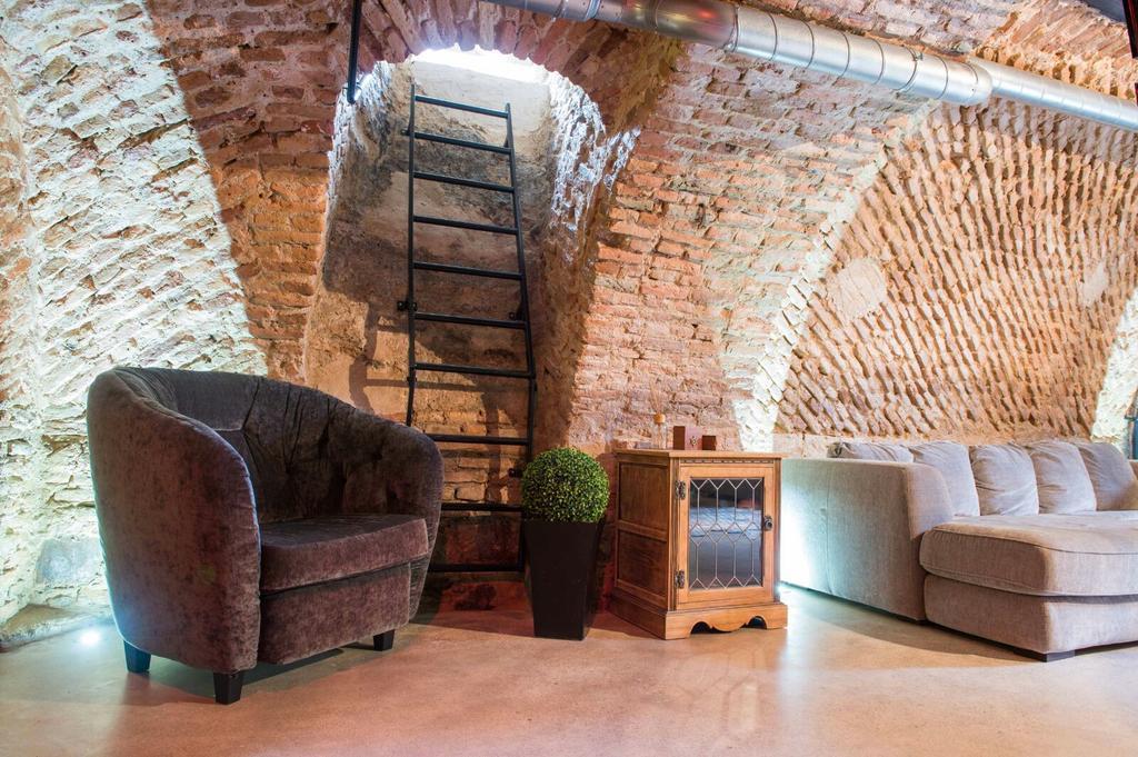 Unique Old Town Apartment Vilnius Luaran gambar