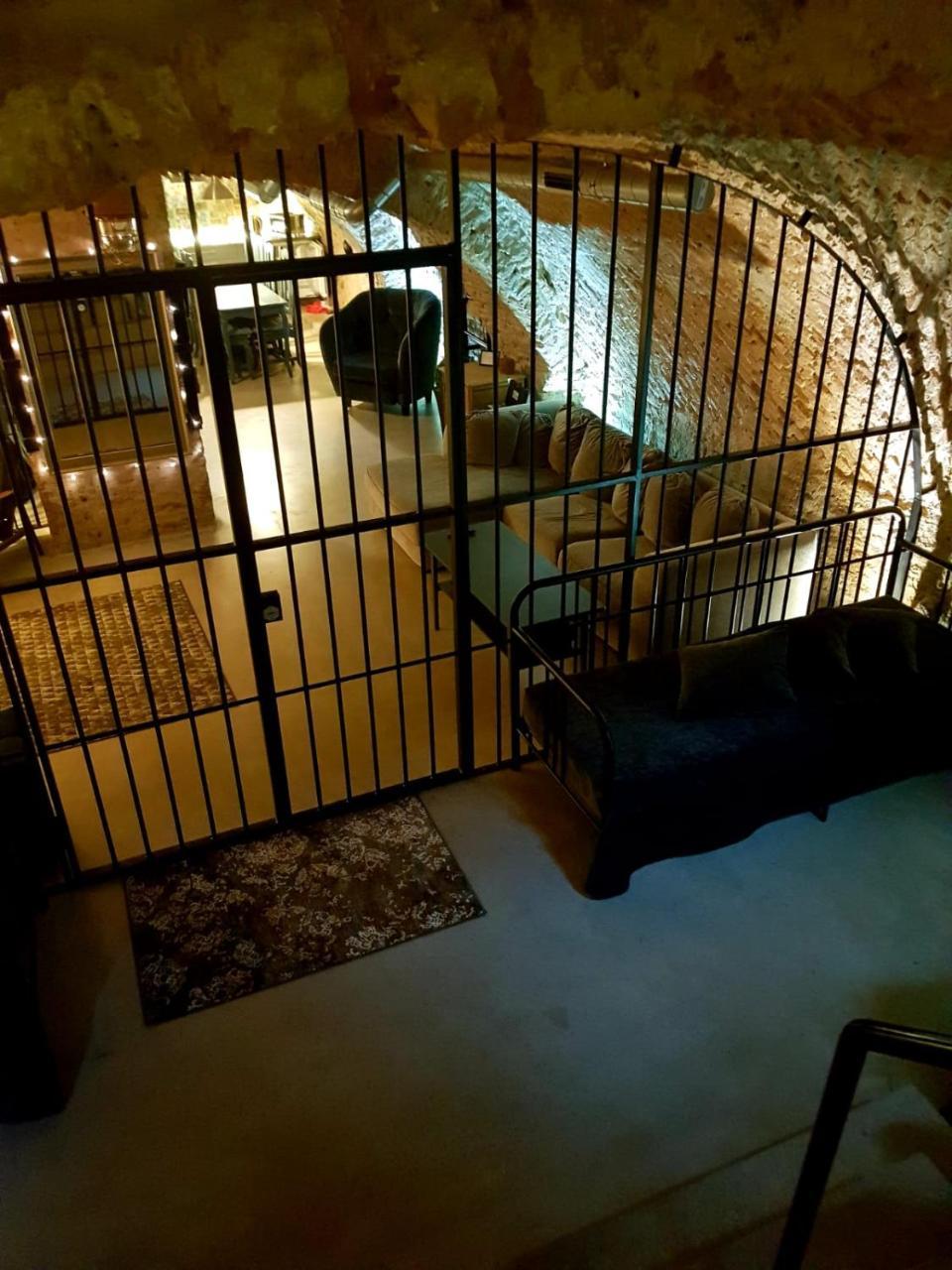 Unique Old Town Apartment Vilnius Luaran gambar